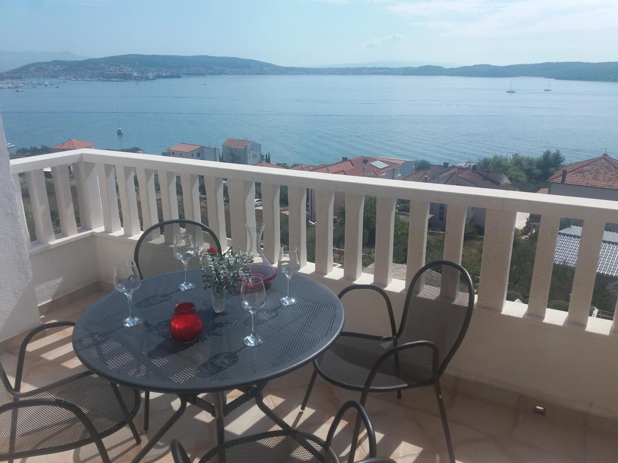 Apartment Julio Τρογκίρ Εξωτερικό φωτογραφία